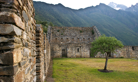 Big House, Choquequirao Inca City - Atelier South America